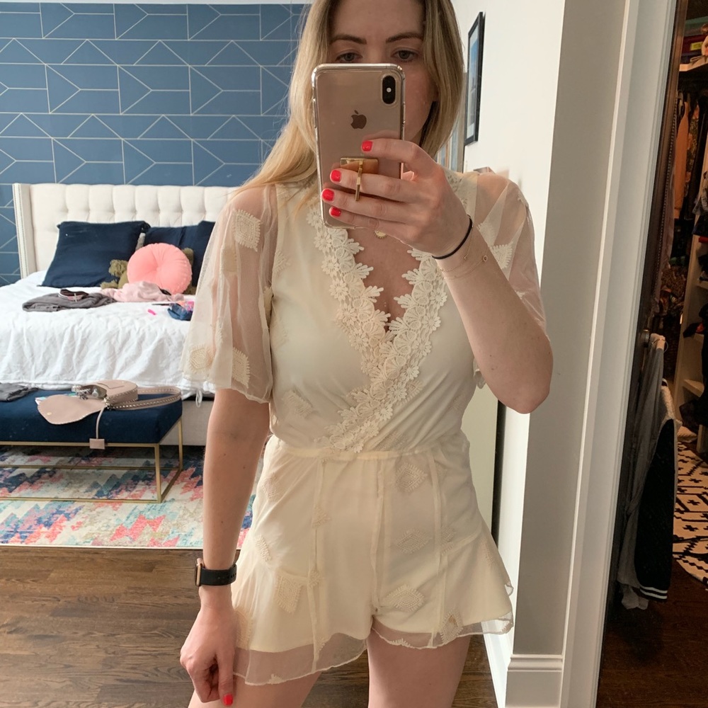 Beautiful cream lace romper!!!